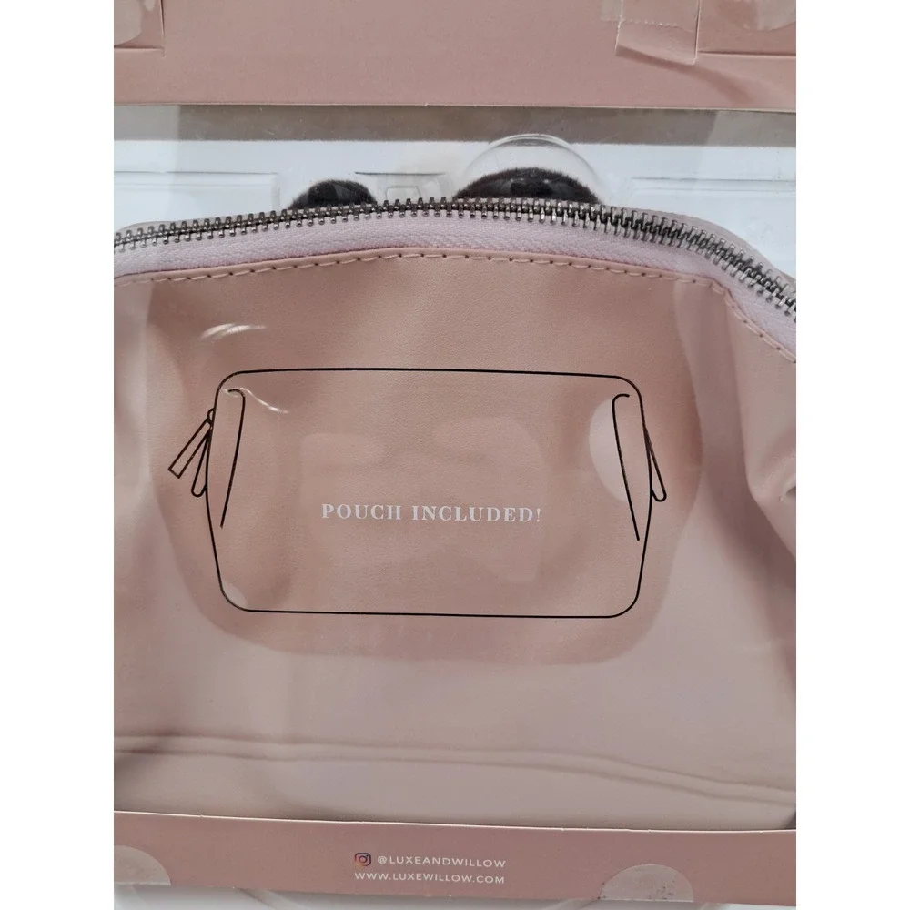 Luxe + Willow 6 Piece All Over Makeup Brush‎ Set & Makeup Carrying Case